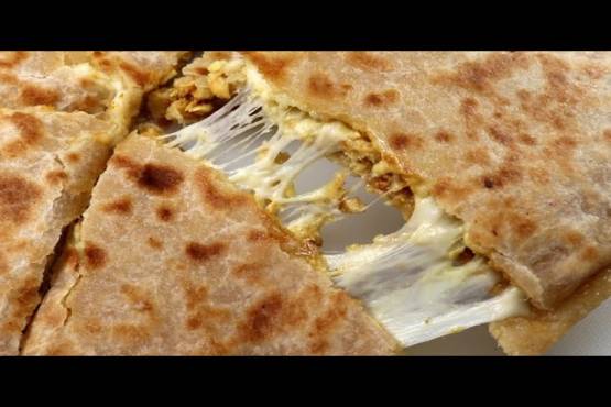 چکن چیز پراٹہ